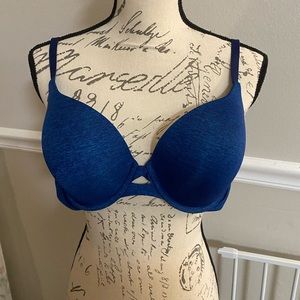 Victoria secret push up  bra bin9